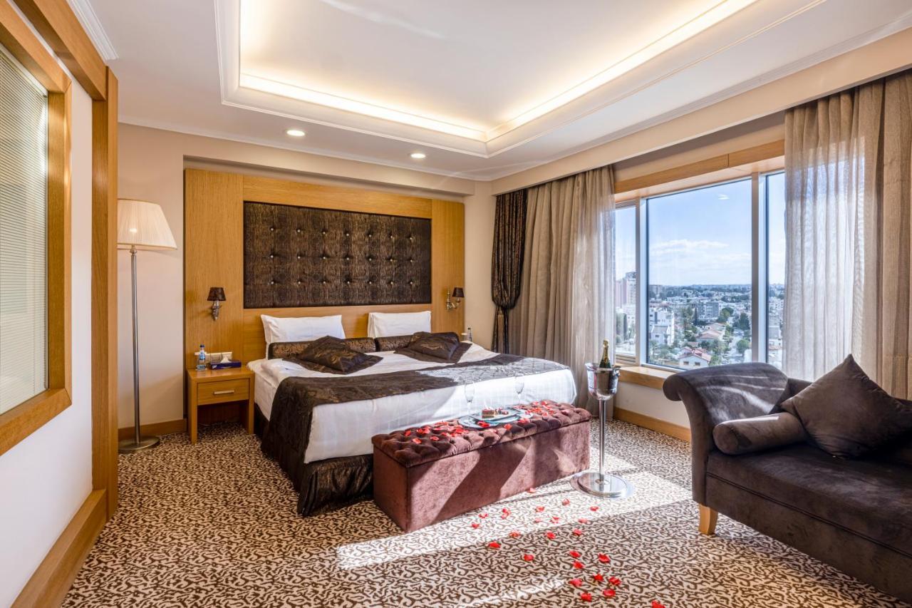 Grand Pasha Lefkosa Hotel & Casino Bagian luar foto